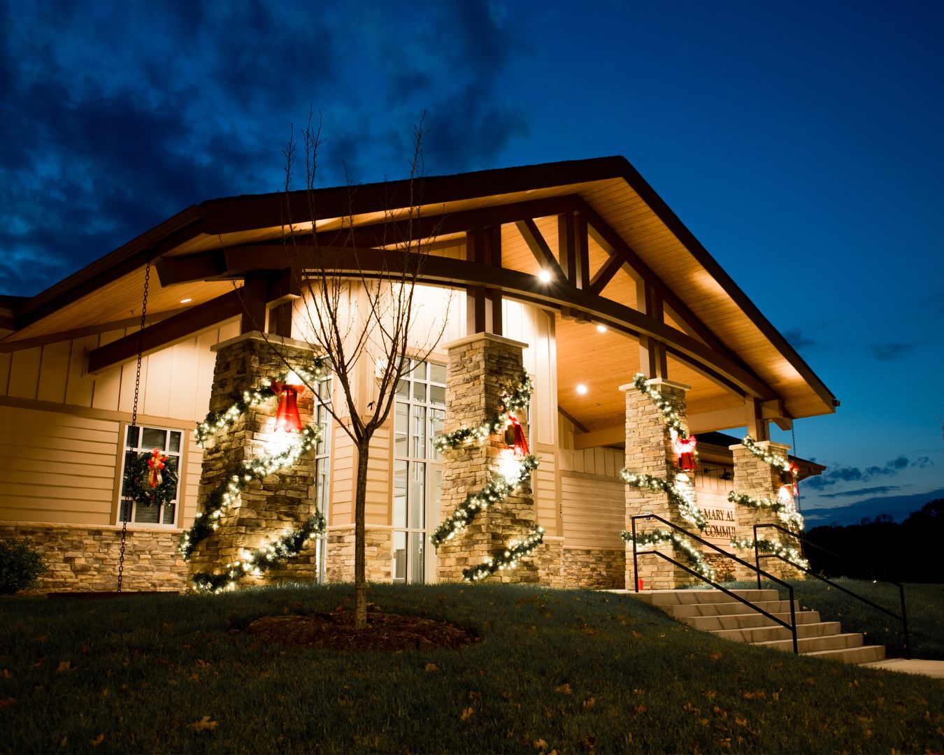 Holiday Lights - Mary Alice Warren Community Center